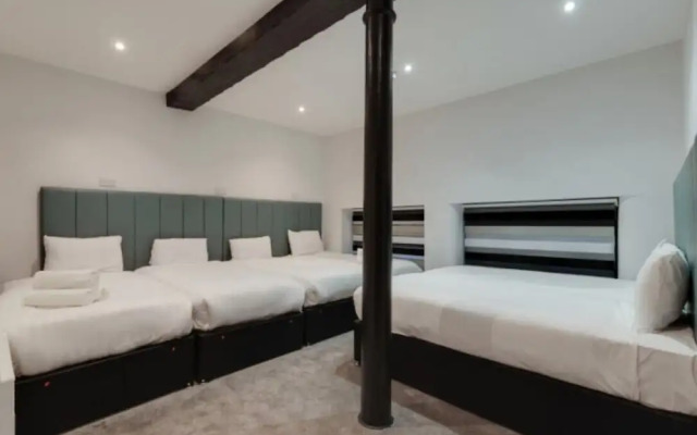 Temple Court Cavern Quarter Apartments