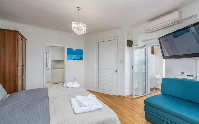 Tea Suite with Sea View