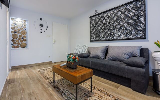 Apartments and Room ART