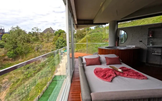 EleMYNT LifeStyle Hotel