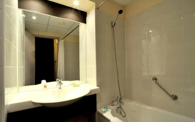 Brit Hotel Confort Montpellier Parc Expositions