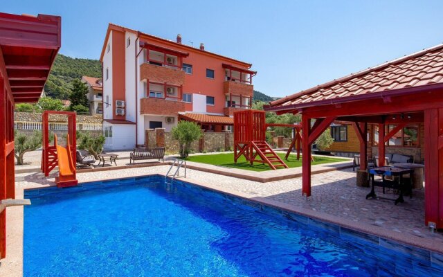 Beautiful Apartment in Banjol With 2 Bedrooms, Wifi and Outdoor Swimming Pool