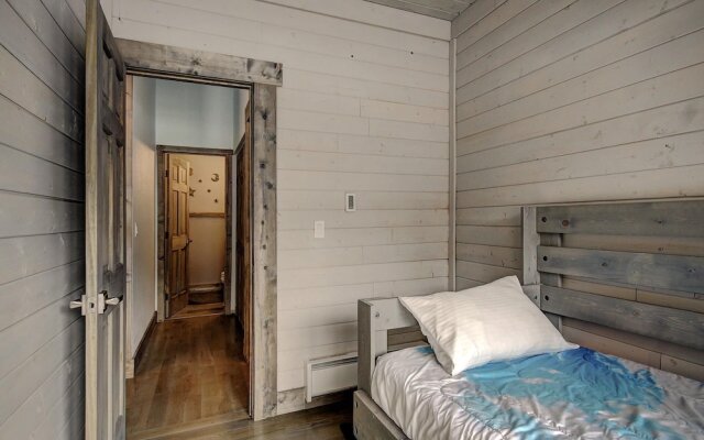 Eagle Ridge Escape 5 Bedroom Townhouse by RedAwning