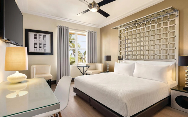 Waldorf Towers South Beach