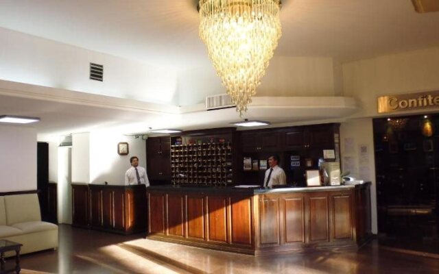 Hotel Victoria Plaza
