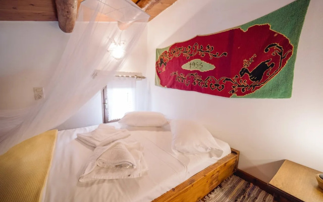 Agapi s Charming Retreat - Rustic Escape By Chania