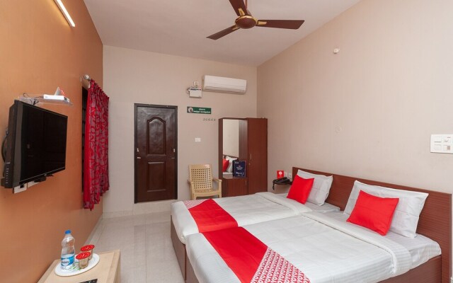 Sri Laya Guest House by OYO Rooms