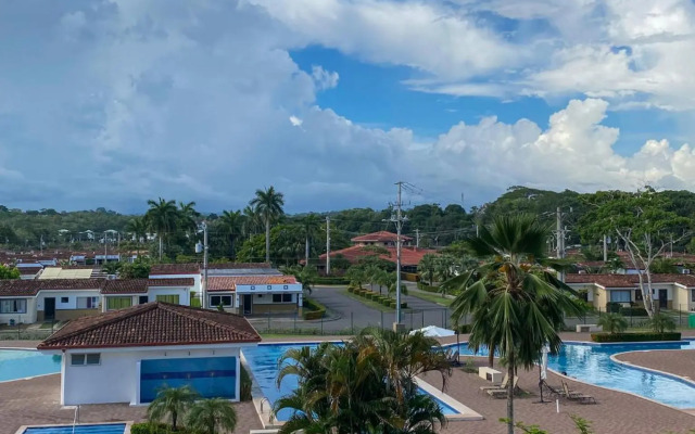 BEACHFRONT APARTMENT Vistas de Bejuco