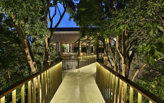 Ambong Pool Villas
