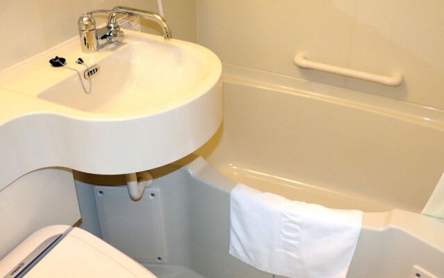 Toyoko Inn Nagano-eki Higashi-guchi