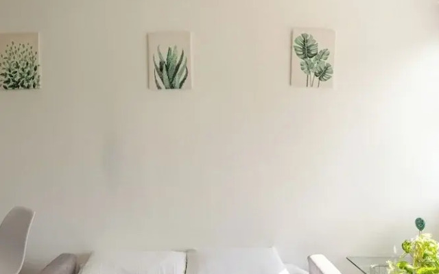 Leinster Square Deluxe Apartment in Central London