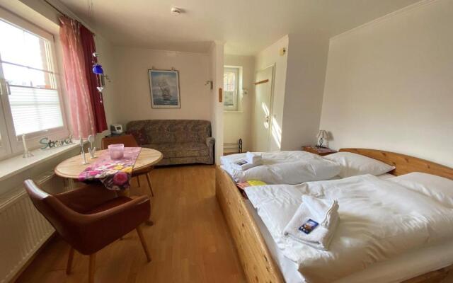 Sylvie Steinhardt, Wohnung 3