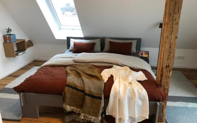 Raumausbeute Design Apartment Hoher Priester