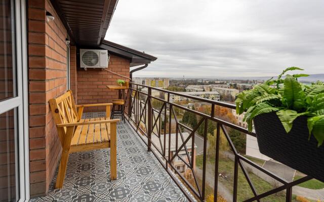 Loft with mountain view