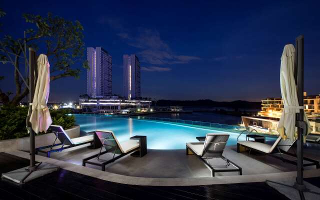 Pinetree Marina Resort