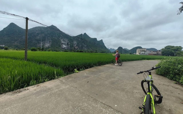 Guilin Village Creek Inn