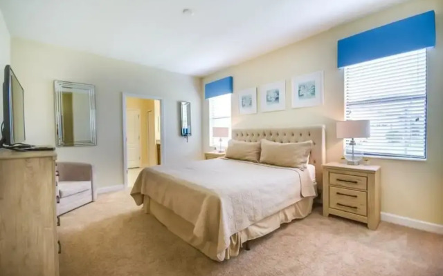9 Bedroom 5 Bathroom in Champions Gate