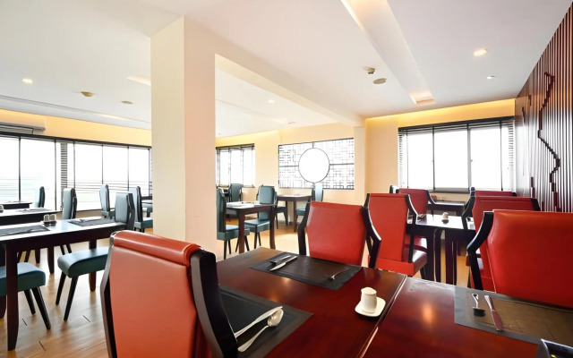 Nicecy Hotel - Bui Thi Xuan Street