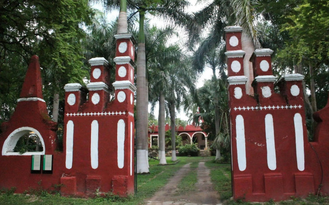 Hacienda Blanca Flor