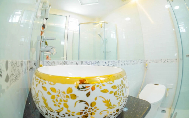 Hai Van Luxury Hotel