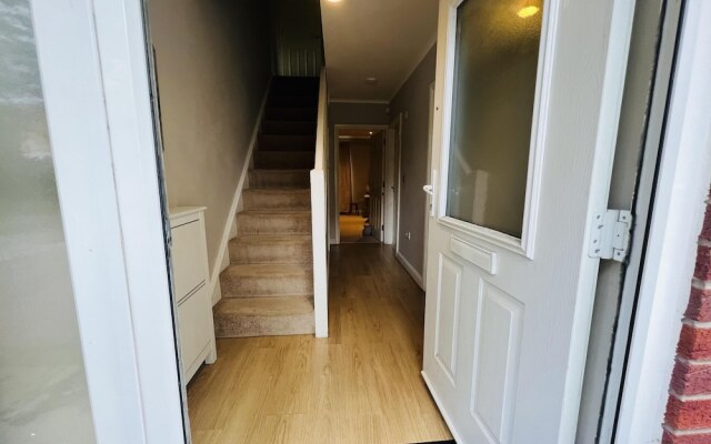 Charming 3-bed House in Levenshulme, Manchester