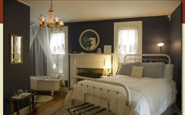 Buffalo Tavern Bed & Breakfast