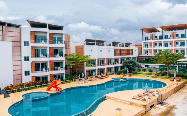 Saint Tropez Beach Resort Hotel