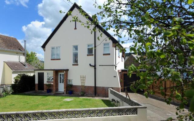 2 Grange Villas