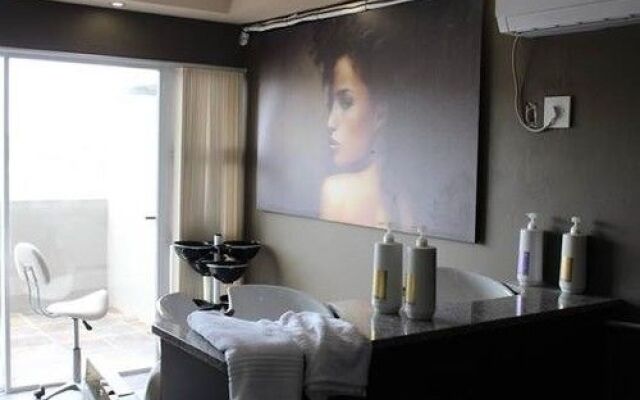 Desroches Hotel