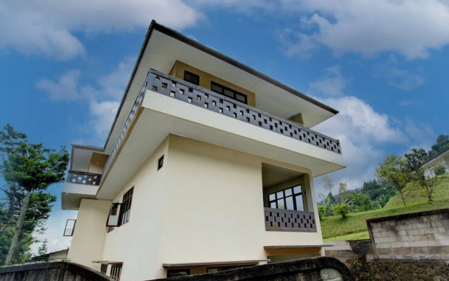 OYO 94582 Villa Beringin Puncak