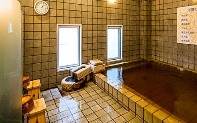 Super Hotel JR Shin-Osaka Higashiguchi