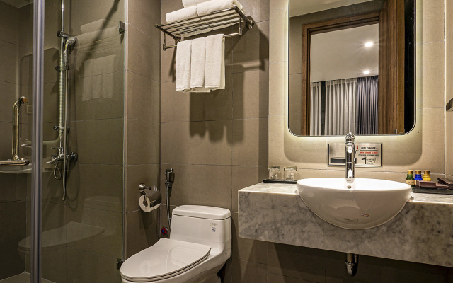 Thanh Long Hotel - Image 5
