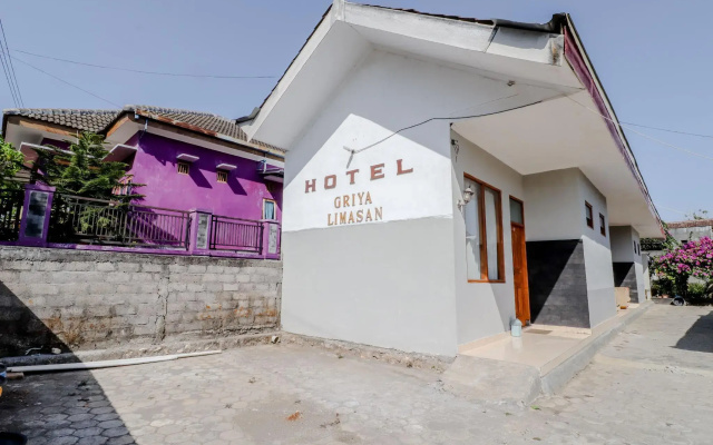 Griya Limasan Hotel by ZUZU