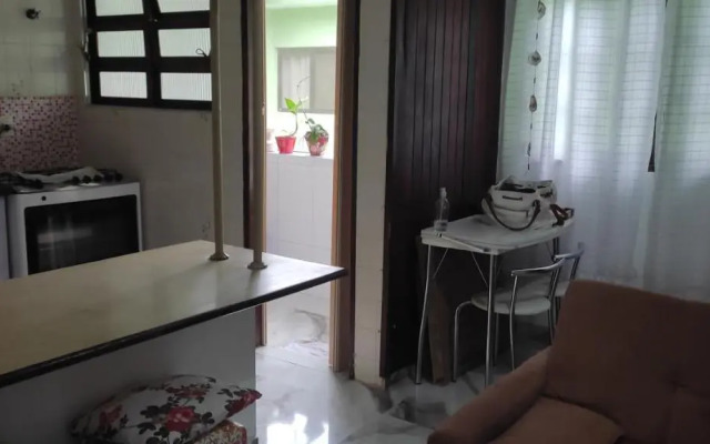 Cantinho da Lu em apt inteiro 800 mt da praia