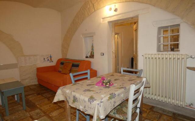 SCAPPO IN UMBRIA, nido cruxburgi