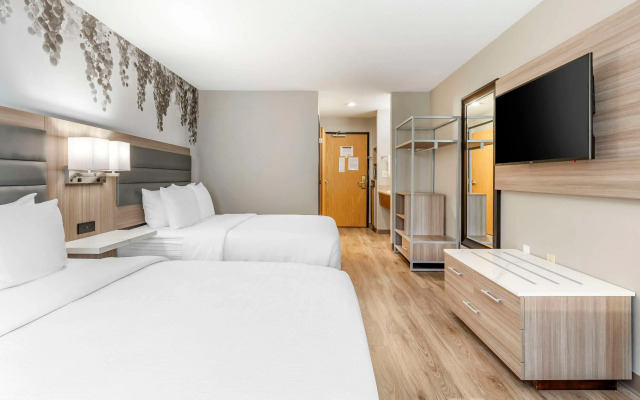 Best Western Plus Vineyard Inn