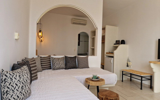 Amerisa Suites & Villa
