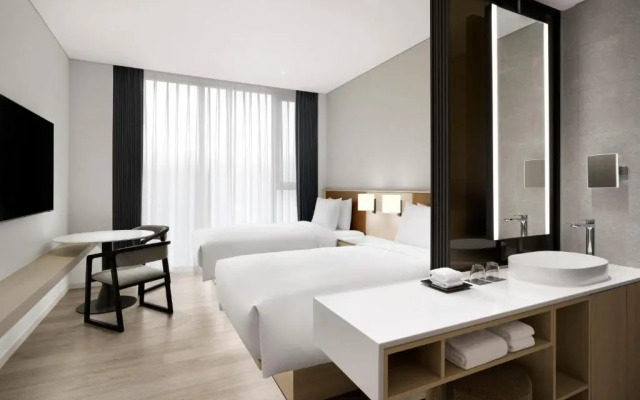 AC Hotel by Marriott Seoul Geumjeong