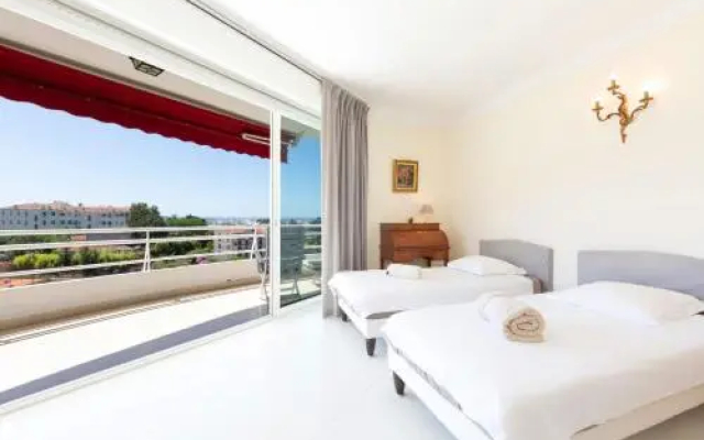 Fully Equipped Appartment 100 M2 Clear View On The Sea And Californie Hills - Hotel in 戛纳 - Photo 4