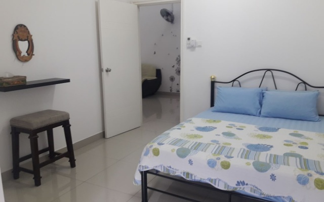 Tampoi Homestay – Guest Rooms – Johor Bahru