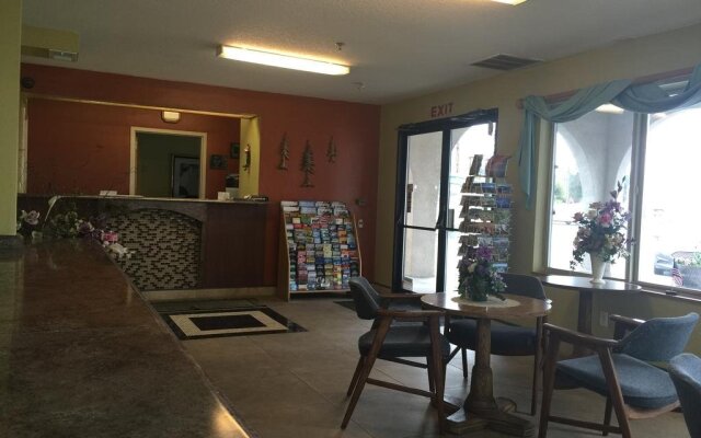 Timberland Inn & Suites