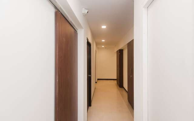 Oyo 15717 Rk Residency