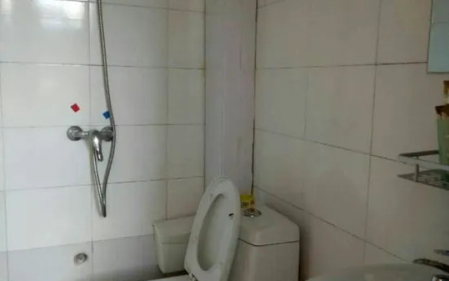 Lishui Chengzhong Hotel