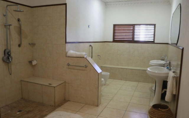 10 Br Guesthouse - Montego Bay - Prj 1434