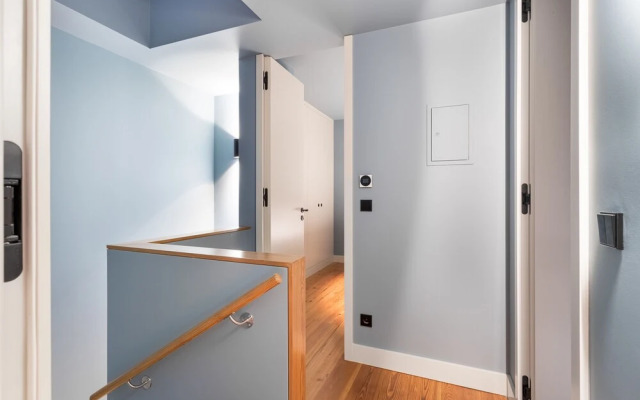 ALTIDO Smart Self Check-In 2-BR Apartment in Porto