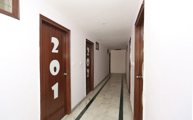 OYO 23240 Hotel Pramod Palace