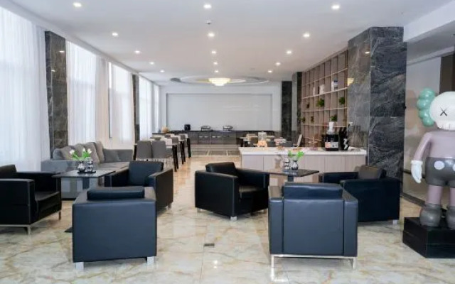 Ju County Baiyun Hotel