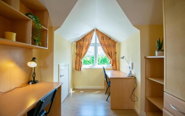 The Townhouse at Gort Na Coiribe By Shortstays