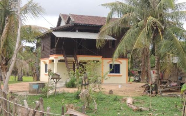 Romdul Homestay by Living Cambodia