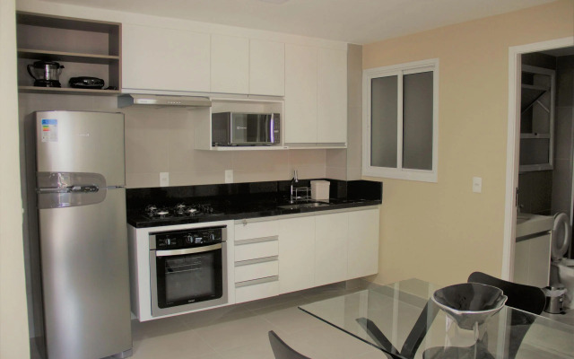 Flat no novo edifício conceito com linda vista mar
